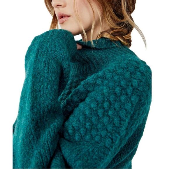 Free People Bradley Turtleneck Chunky Sweater, Blue/Green, Size Large, NWT - Picture 4 of 5